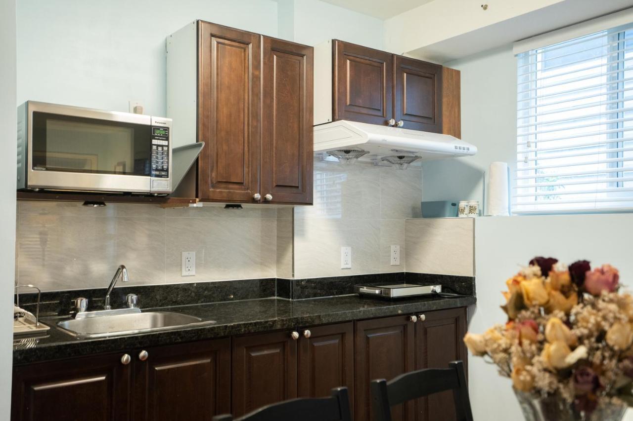 Lovely 1Br Secondary Suite With Separate Entrance Нью-Вестминстер Экстерьер фото